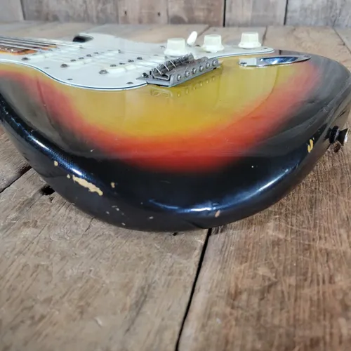 Vintage 1965 Fender Stratocaster (Sunburst Finish) - Image 4
